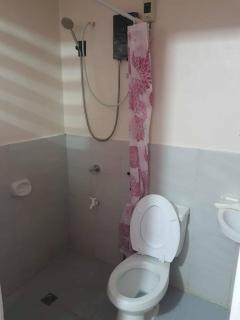 Angela's Crib, Fully Airconditioned - 9