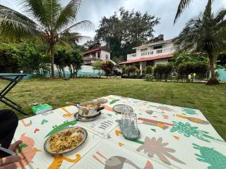 Nivrritii 3BHK Villa with hill and forest views - 1