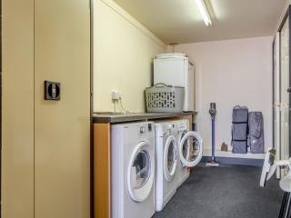 2 bed in Godshill IC085 - 9