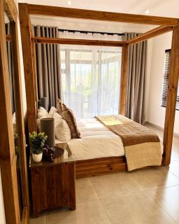105 Clarens Golf Villa - 9