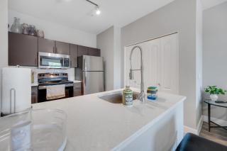 Central Relaxing 1BR Phoenix Retreat near Airport apts - 7