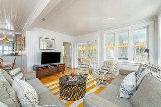 Tenth on Tybee by Tybee Cottages - 2