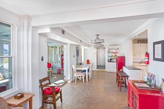 Kitty's Cottage by Tybee Cottages - 4