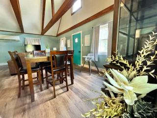 Lakefront Cabin - 7