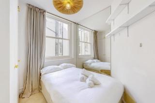 Elegant 2-Bed Chelsea Flat Near King's Road and River Thames - 5