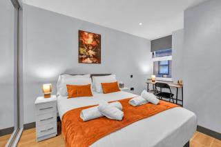 Lux 2BR 2BA 30 Mins Central London - 7