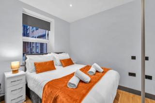 Lux 2BR 2BA 30 Mins Central London - 5