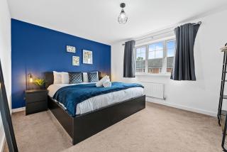 Spacious 4-Bed House, Super King Beds, Drive Parking & Fast WiFi, Near City Centre - 9
