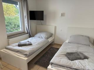 Gemütliche Monteurwohnung in Offenbach mit Küche und Balkon - 0