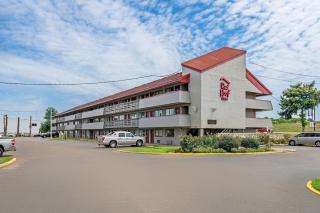 Red Roof Inn Jackson Downtown - Fairgrounds - 0