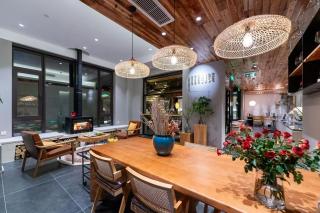 Lu Ming Bieyuan,Xi'an-Courtyard Stay by the Ancient City Wall with Garden Views and a Multifunctional Hall - 6