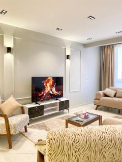 3BRs Luxerious Qasr Elneil St - 0