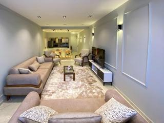 3BRs Luxerious Qasr Elneil St - 9
