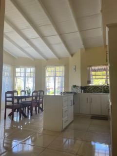 Hibiscus Apartment - 6