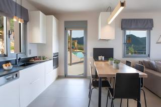 Modern Country Villa - 6