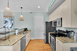 Mojito Manor by Tybee Cottages - 8