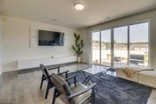 9 Mi to Natl Whitewater Center! Sleek Family Home - 5