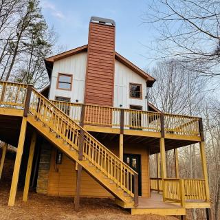 Tranquil Mountain Lodge Escape Near Carters Lake - 0