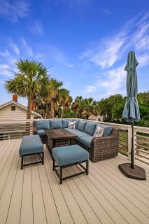 Breezy Weezy by Tybee Cottages - 3