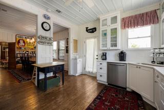Ebbtide by Tybee Cottages - 1