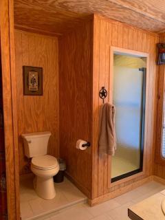 Buttercup Guest House - Pool & Hot Tub - Views - 5