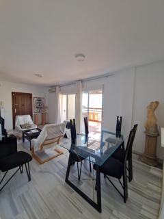 Bonito ático con vistas al mar - 9