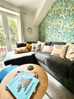 Modern 2Bed Netflix & Free Parking Telford Gem - 8