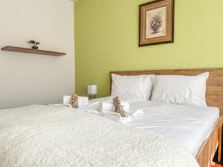 2BR Central and Cosy Apartment - 3