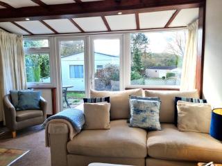 2 bed property in Galmpton BX008 - 7