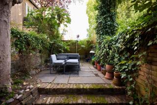 Kensington Garden Flat with Office & Outdoor Space - 4