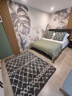 Edward suites ,Apartment 2 - 4