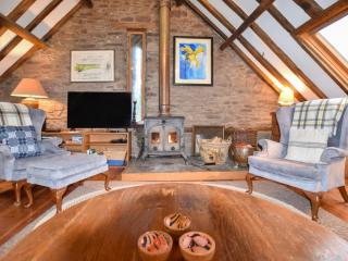 4 Bed in Cantref BN107 - Llanfrynach - 5
