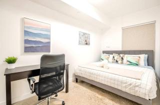 Peaceful 2BR Basement Suite Near Downtown Toronto - The Roland - 0