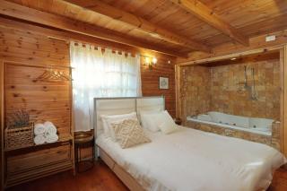 Avraham - בקתות מעל הואדי - 3