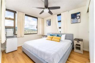 Waikiki Banyan #3013 - Tower 2 - 3