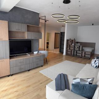 Stylish 2-Bedroom Escape - Near City Center - 2