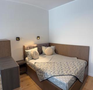 Stylish 2-Bedroom Escape - Near City Center - 3