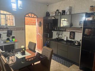 Casa com 200m2 - 6