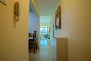 Metrofront Stay - Walk to Iconic Dubai Spots - 8