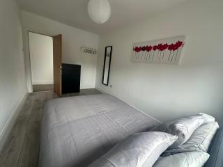 Stay local - Hull - 7