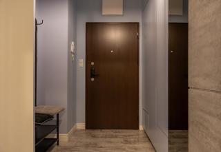 Modern Apartment with Balcony and Garage – Mokotów - 9