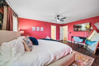 21 Guest Retreat 2StorySlide Golf Sim HtdPool - 4