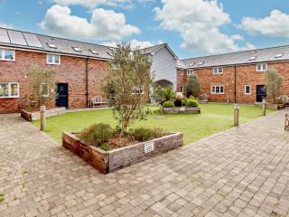 3 Bed in Newport 90250 - 0