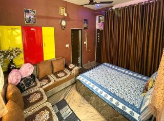 Shri Radhe Home Stay - 3