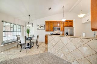 Fenced-In Yard Home Less Than 1 Mi to Lake Ray Hubbard! - 4