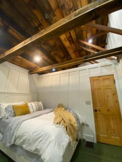 Sawdust City Haus - 8