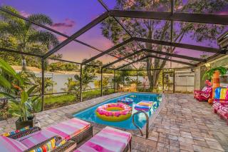 TOP VlLLA Chic 4BR Spacious & Fun Pool Villa - 0