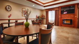 Best Western Plus Monahans Inn and Suites - Monahans - 9