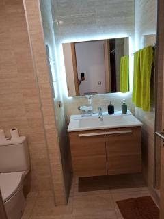 great appt view on beach & spacious swimming pool - 3