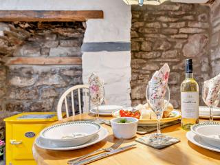 2 Bed in Brecon 92729 - 1